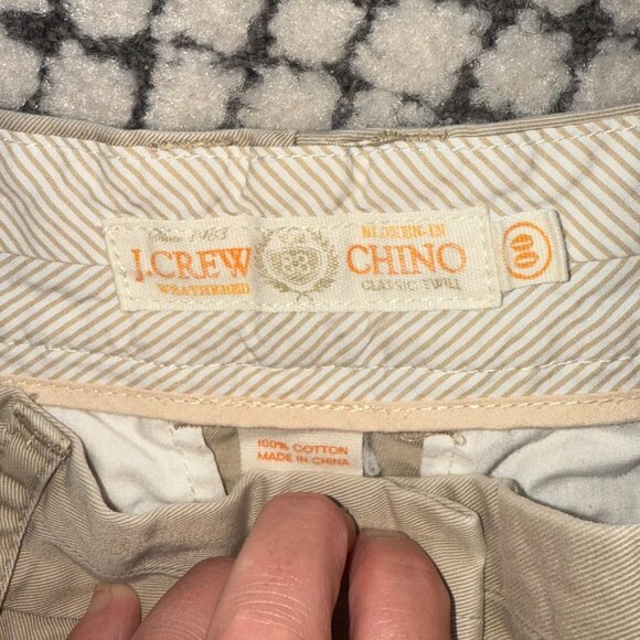 J. Crew Women's Weathered Broken-In Chino Shorts Khaki Size 00 EUC - Picture 3 of 7